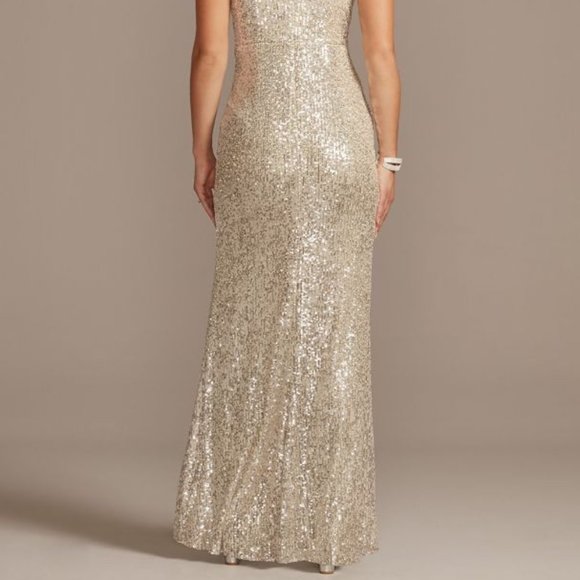 David's Bridal Exclusive- Allover Sequin Pleated V-Neck Gown with Slit Size 6 - Picture 11 of 11